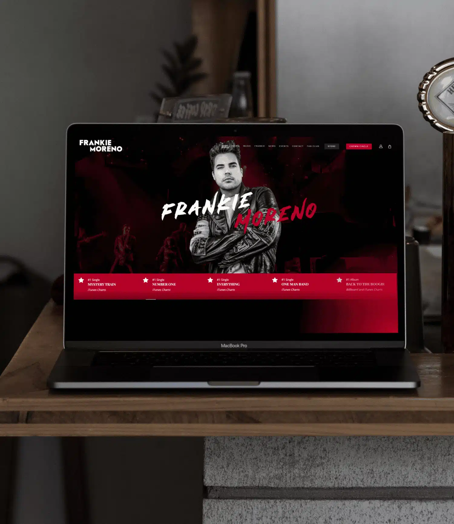 Web Design Portfolio mockup on a macbook pro